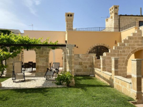 3 bedrooms house with enclosed garden and wifi at Surano 7 km away from the beach